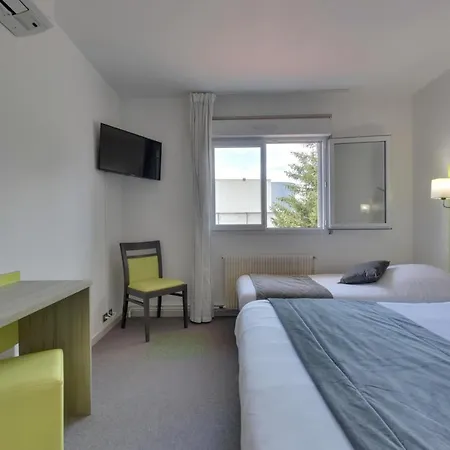 Contact O'nice 2* Saintes