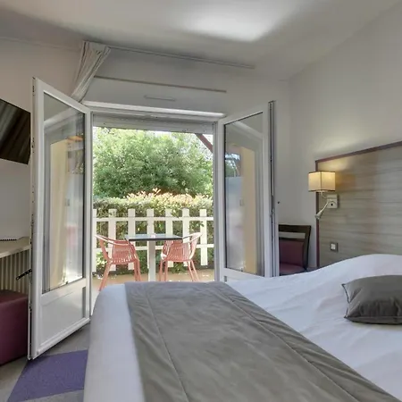 Hotel Contact O'nice Saintes