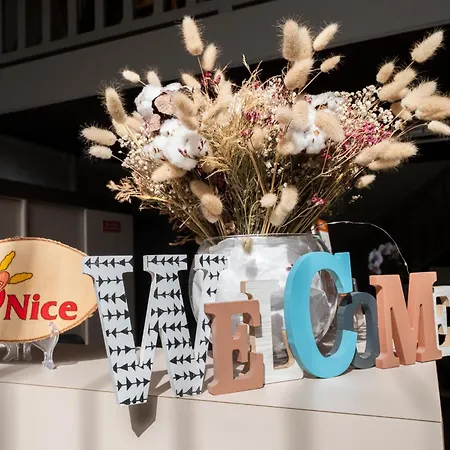 Hotel Contact O'nice 3*