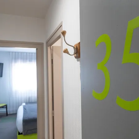 Hotel Contact O'nice Saintes