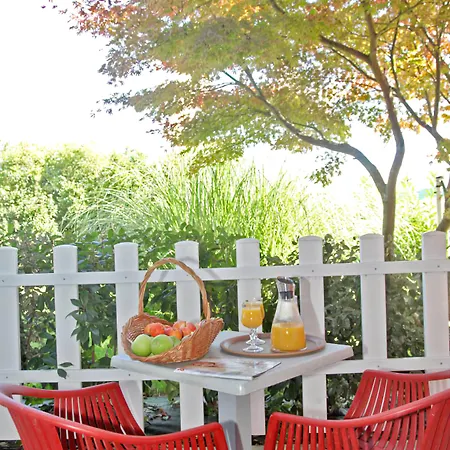 Contact O'nice Hotel Saintes