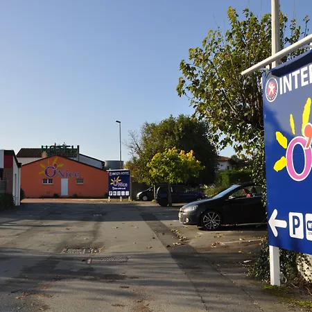 Hotel Contact O'nice Saintes