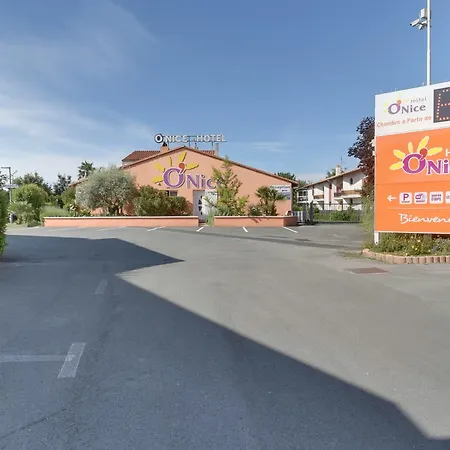 Contact O'nice Hotel 2*