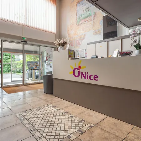 Hotel Contact O'nice Saintes