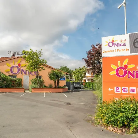Contact O'nice 3* Saintes