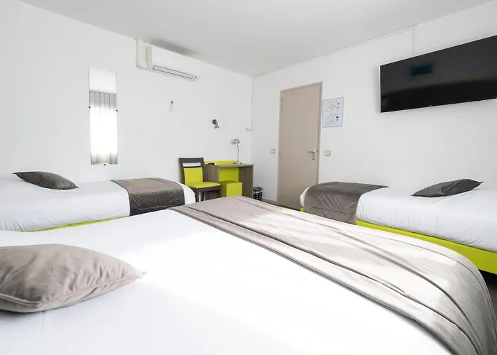 Hotel Contact O'nice 2*