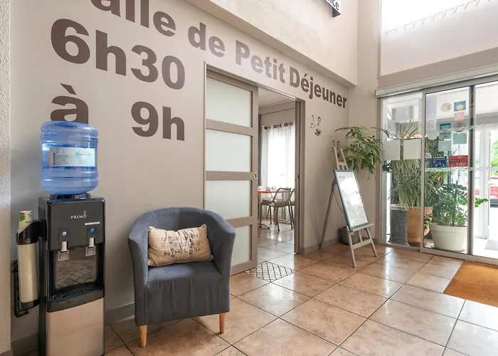 Contact O'nice 2* Saintes