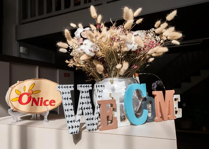 Hotel Contact O'nice 2*