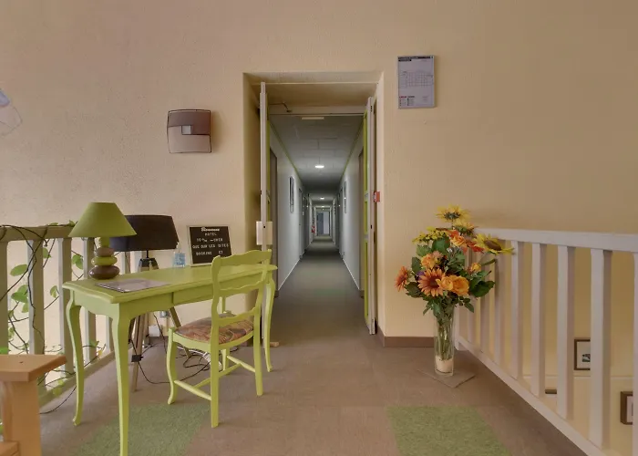 Hotel Contact O'nice Saintes